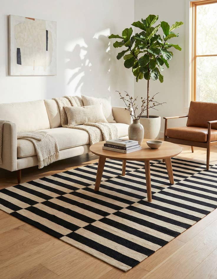 Detail image of 4' 3 x 5' 10 Hand Woven Kilim Modern Wool Rug