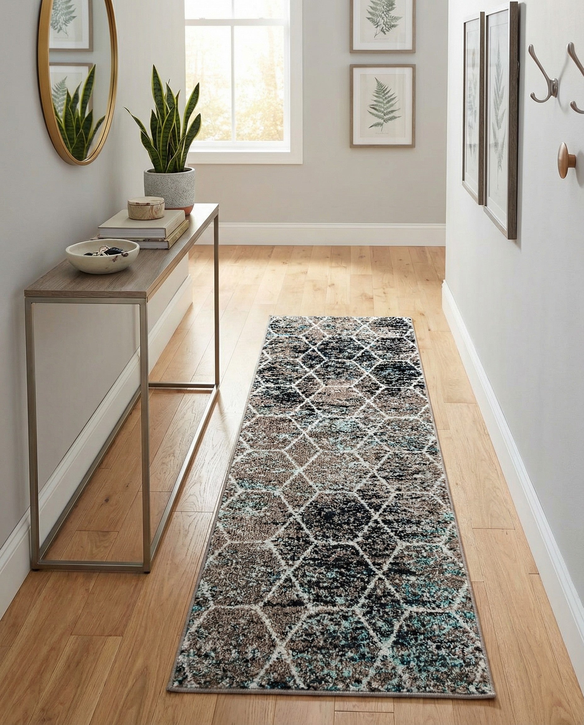 2' x 6' Trellis Frieze Runner Rug