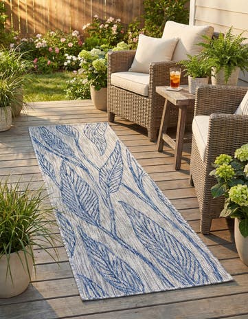 Light Gray Easy-Clean Botanical Indoor / Outdoor Runner Rug