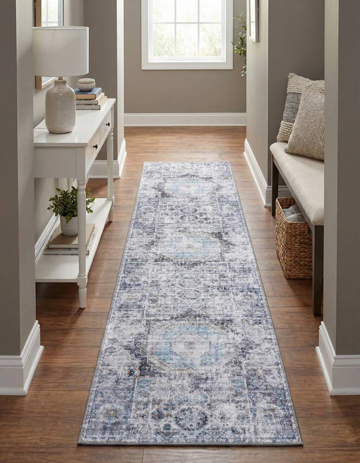 Detail image of 2' 7 x 10' Yara Runner Rug