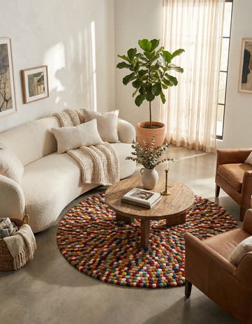 6' 1 x 6' 1 Felt Ball Wool Round Rug