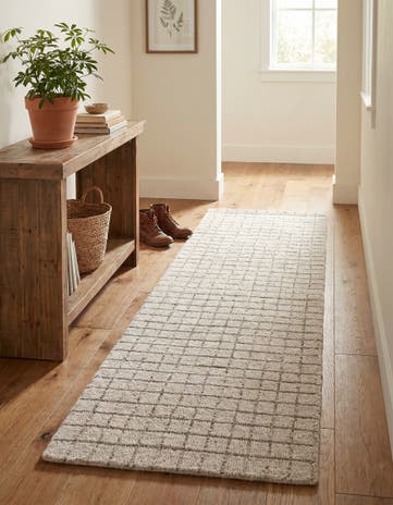 2' x 6' 1 Heritage Line Wool Runner Rug