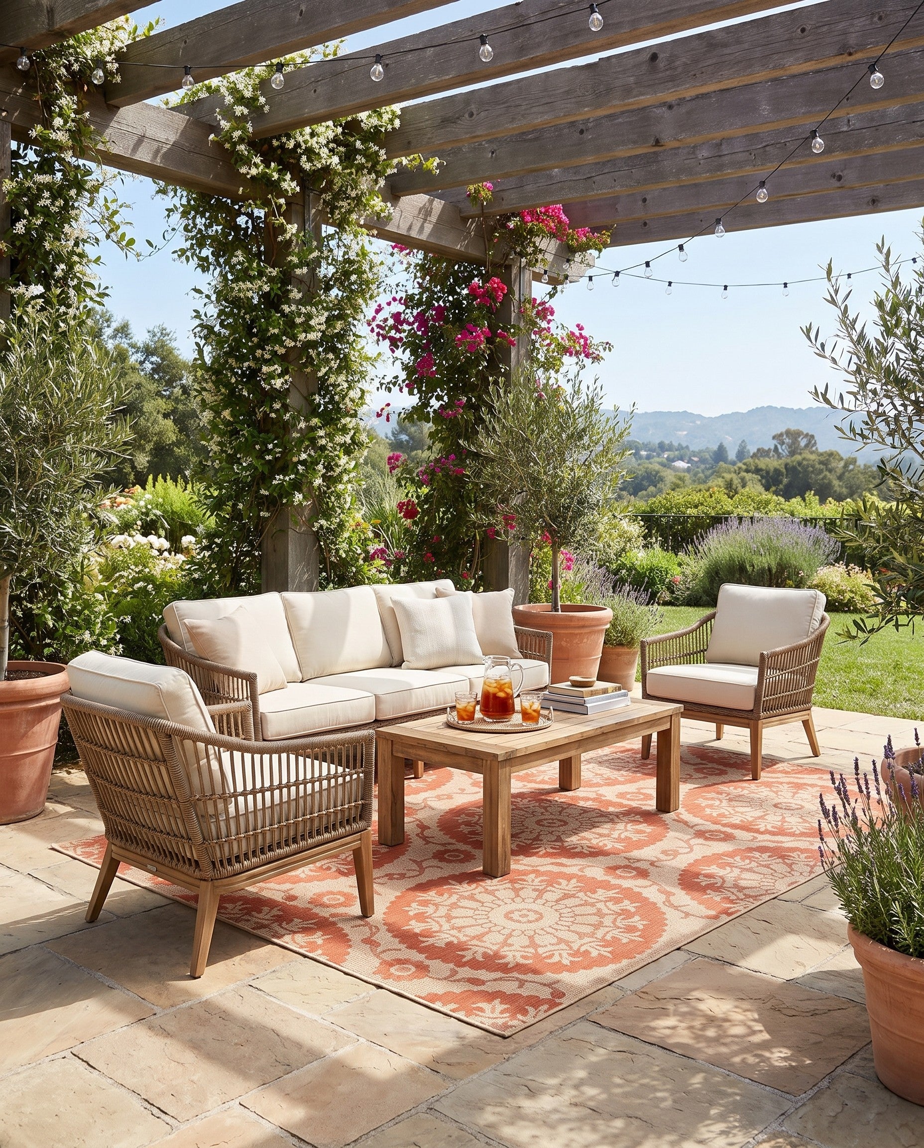 7' x 10' Easy-Clean Botanical Indoor / Outdoor Rug
