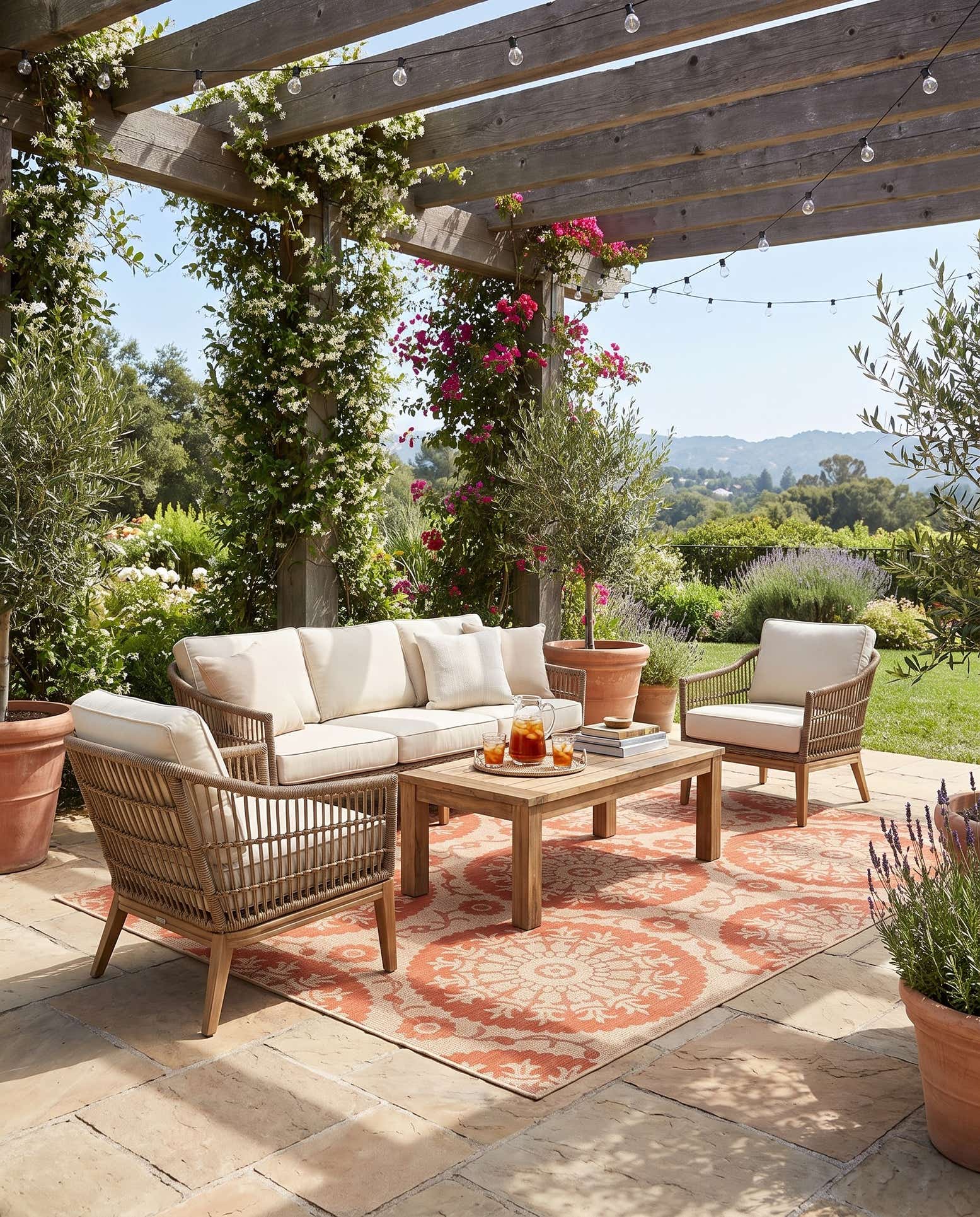 7' x 10' Easy-Clean Botanical Indoor / Outdoor Rug