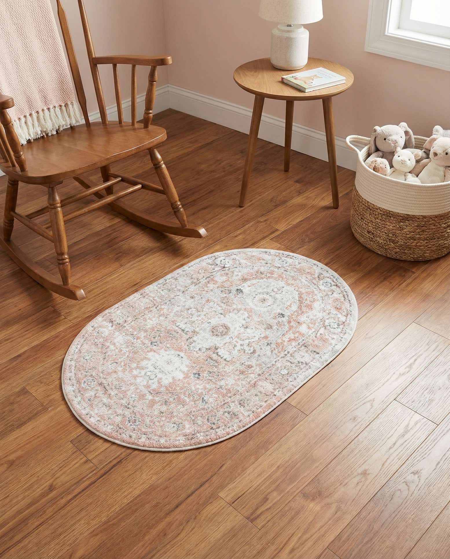 2' x 3' Madeline Vintage Oval Rug