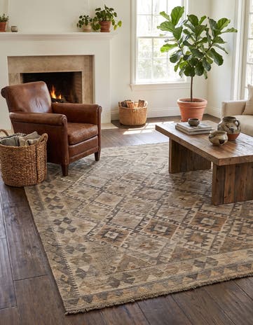 5' 2 x 6' 3 Hand Woven Kilim Maymana Wool Rug