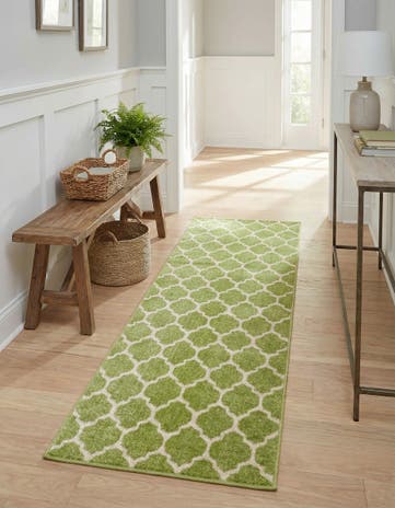 Light Green Lattice Runner Rug