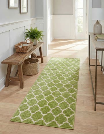 Light Green Lattice Runner Rug