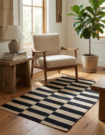 2' 8 x 3' 10 Hand Woven Kilim Modern Wool Rug