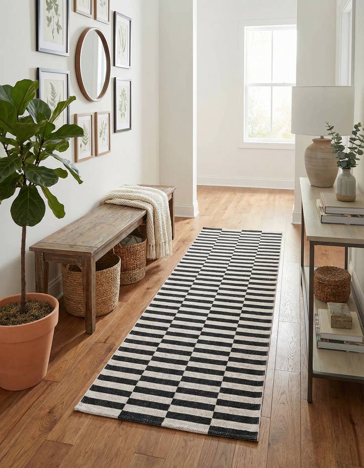 Detail image of 2' x 6' Georgia Runner Rug