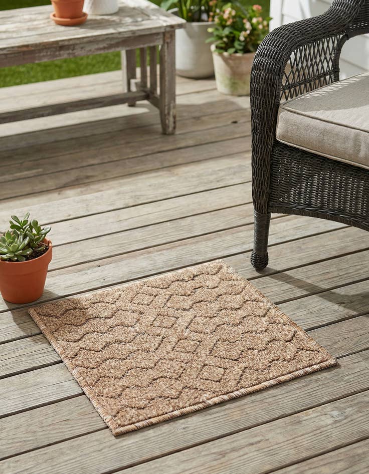 Detail image of 1' 4 x 1' 4 Washable Trellis Textured Indoor / Outdoor Sample Rug