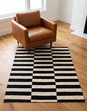 3' 4 x 4' 8 Hand Woven Kilim Modern Wool Rug