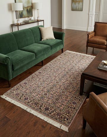 4' x 6' 8 Hand Knotted Farahan Wool Rug