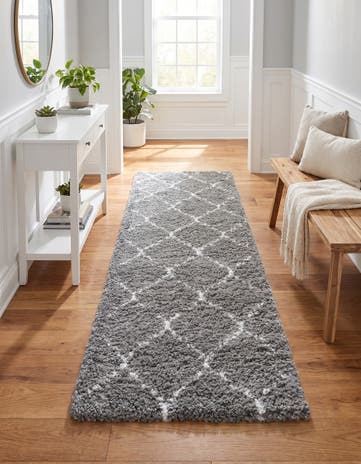 2' 7 x 10' Moroccan Shag Runner Rug