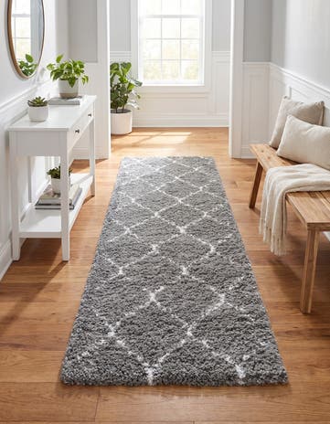 2' 7 x 10' Moroccan Shag Runner Rug