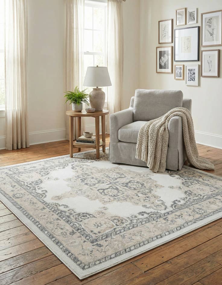 Detail image of 7' 10 x 7' 10 Parker Square Rug