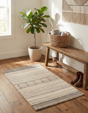 2' 5 x 4' Hand Knotted Gabbeh Wool Rug