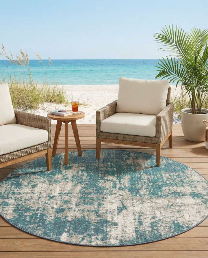 7' x 7' Easy-Clean Coastal Indoor / Outdoor Round Rug