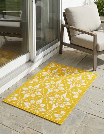 Yellow Easy-Clean Lattice Indoor / Outdoor Rug