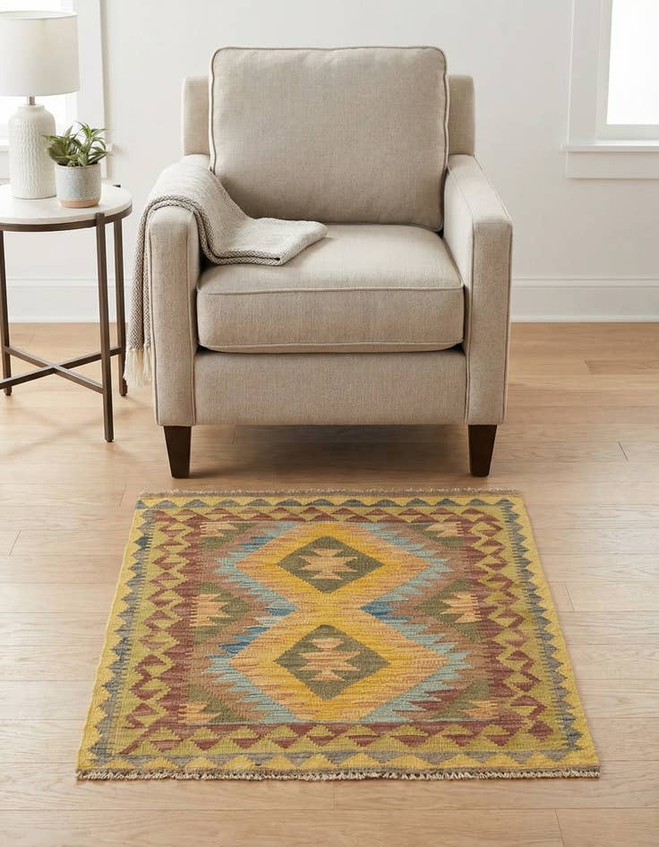 Detail image of 3' 2 x 3' 7 Hand Woven Kilim Maymana Wool Square Rug