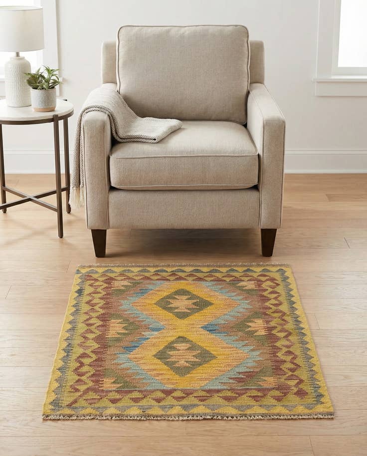 Detail image of 3' 2 x 3' 7 Hand Woven Kilim Maymana Wool Square Rug