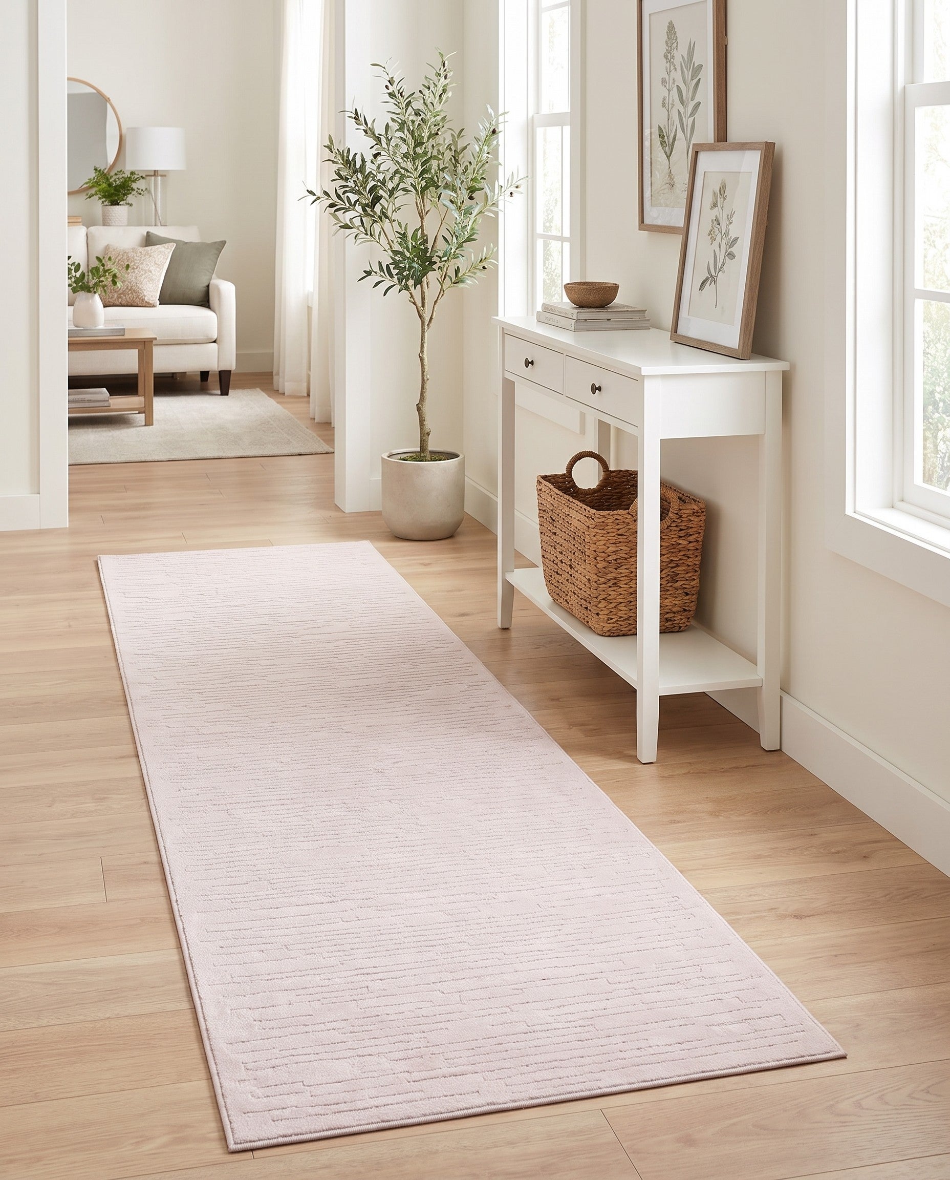 Jill Zarin 2' x 8' Uptown Runner Rug