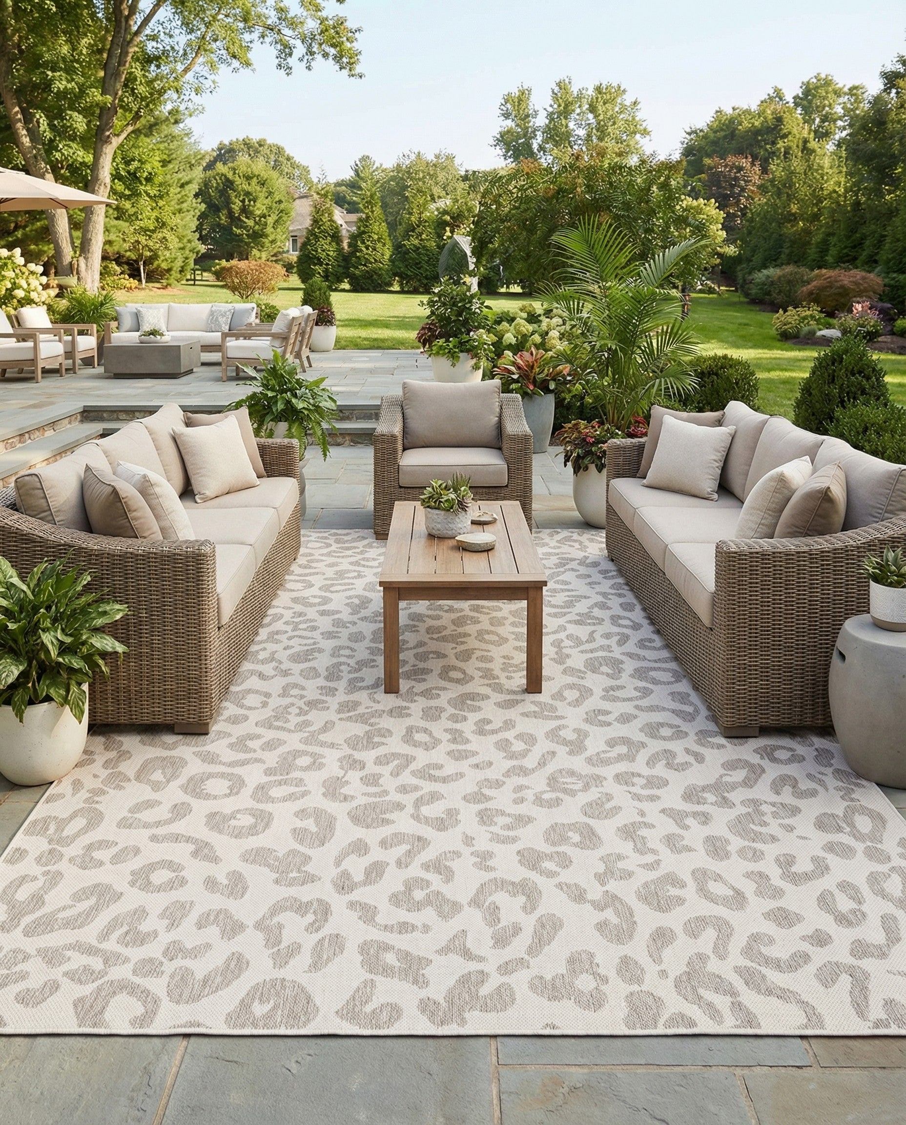 Primary image 7' 10 x 11'  Easy-Clean Safari Indoor / Outdoor Rug