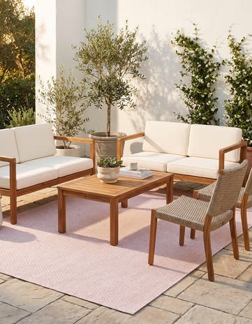 Whisper Pink Easy-Clean Solid Indoor / Outdoor Rug