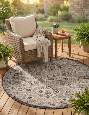 Charcoal Gray Easy-Clean Aztec Indoor / Outdoor Round Rug