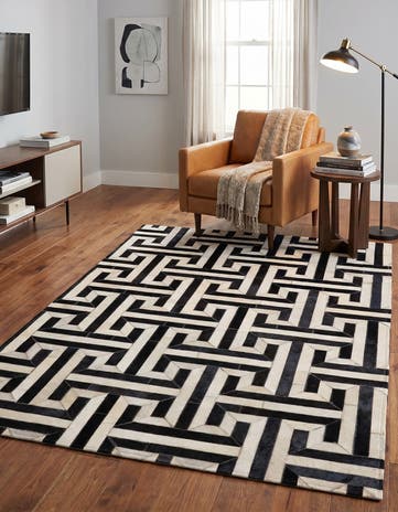 4' 1 x 6' 1 Cowhide - Patchwork Rug