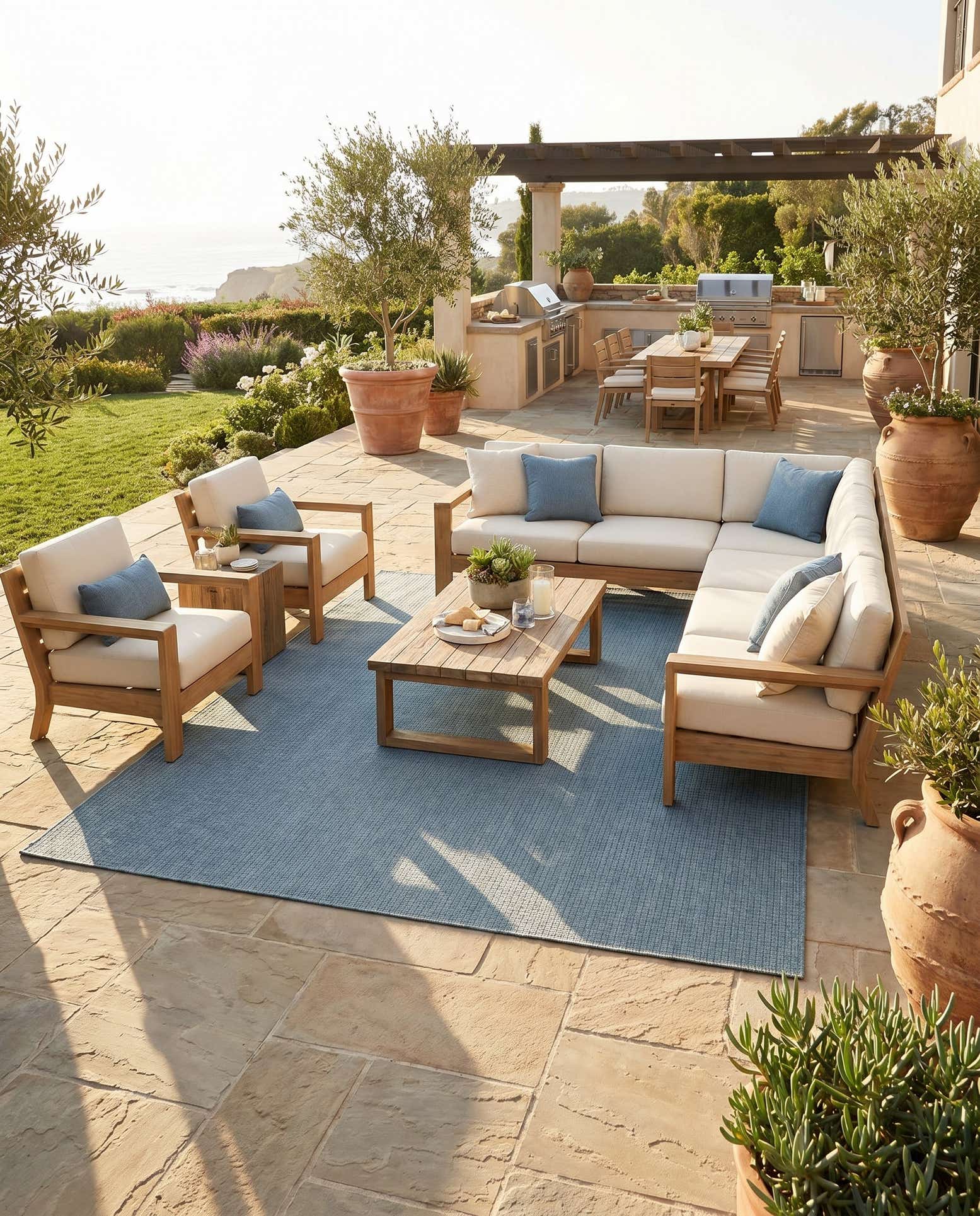 9' x 12' Easy-Clean Checkered Indoor / Outdoor Rug