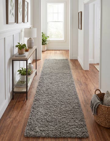 2' 7 x 14' Solid Shag Runner Rug