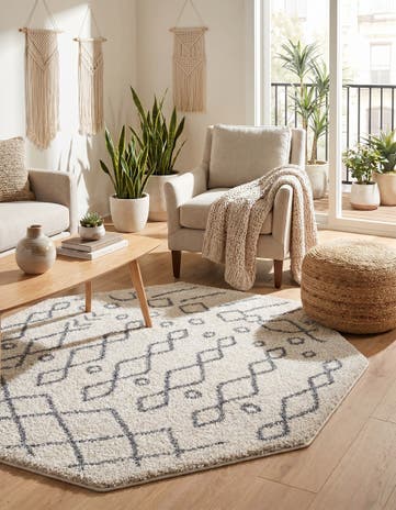 5' 3 x 5' 3 Moroccan Shag Octagon Rug