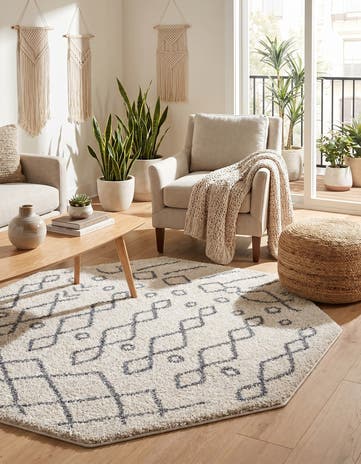 5' 3 x 5' 3 Moroccan Shag Octagon Rug