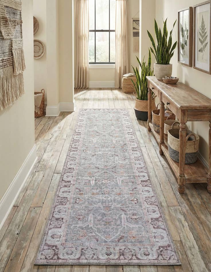Detail image of 2' 7 x 10' Yara Runner Rug