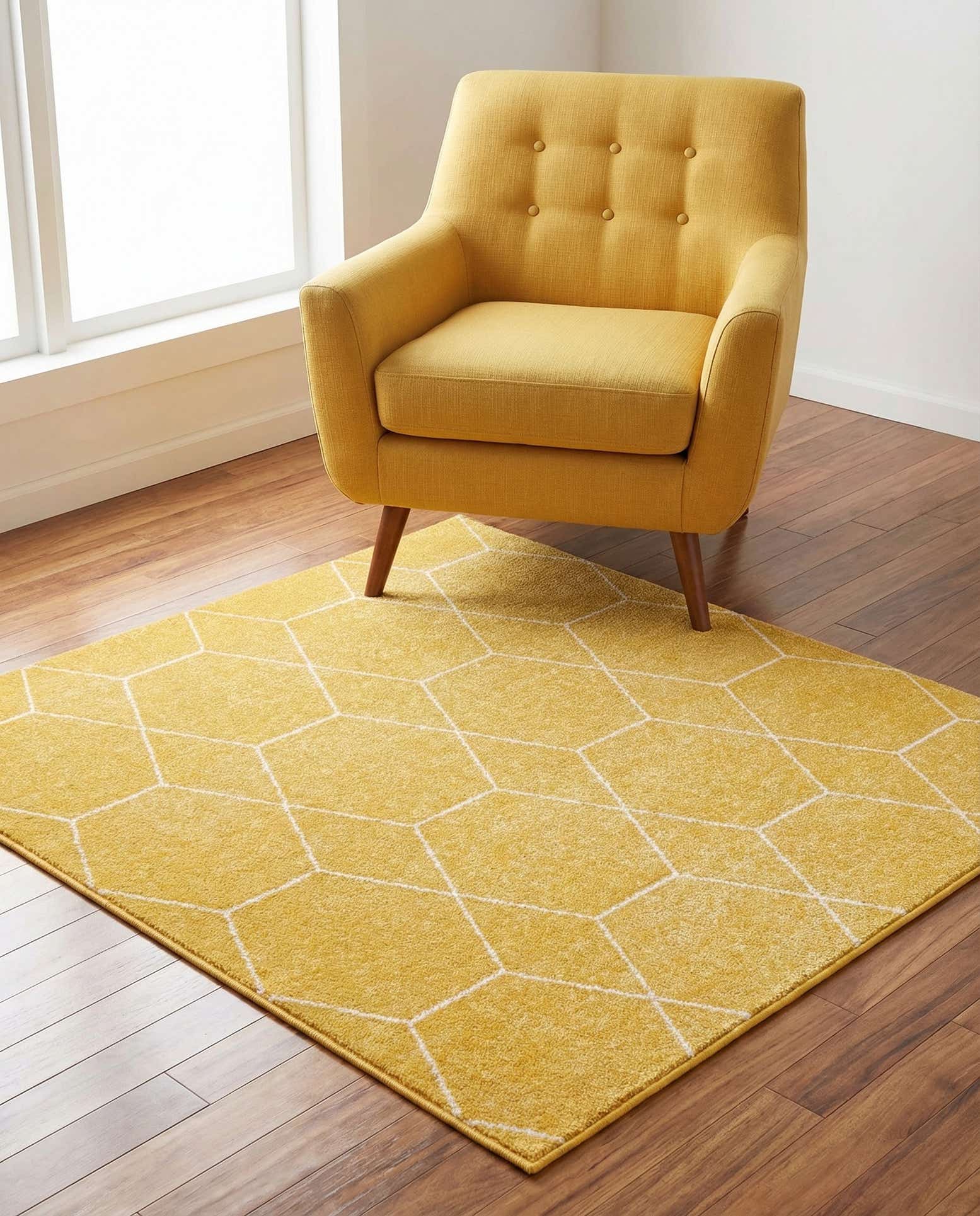4' x 4' Lattice Frieze Square Rug