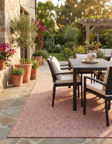 7' 10 x 10' Easy-Clean Checkered Indoor / Outdoor Rug