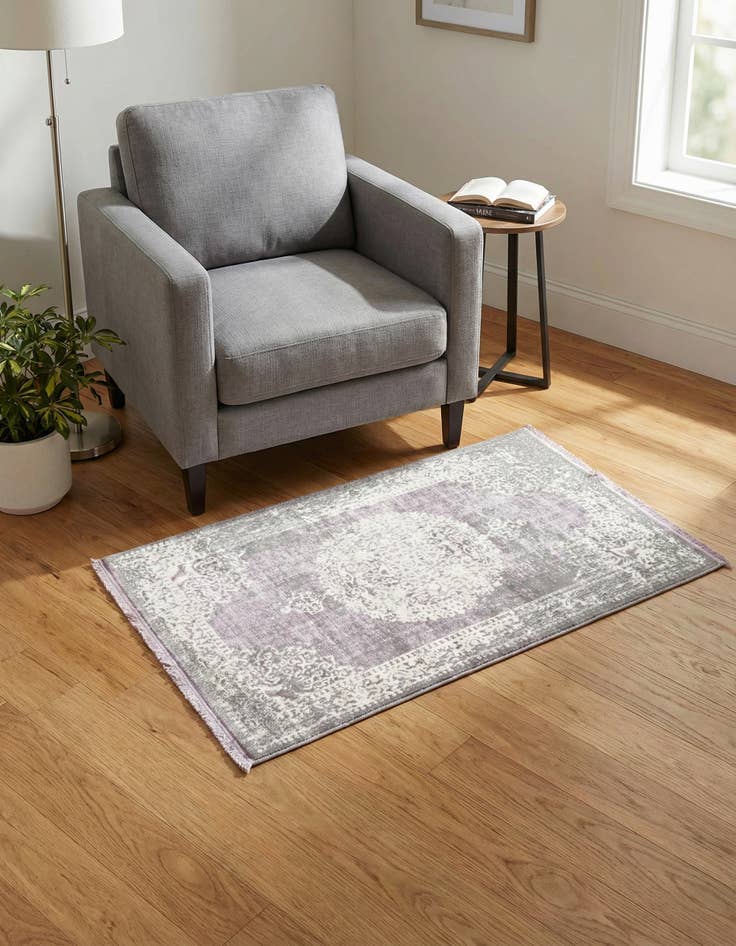 Detail image of 3' 3 x 5' 3 Modern Classical Rug