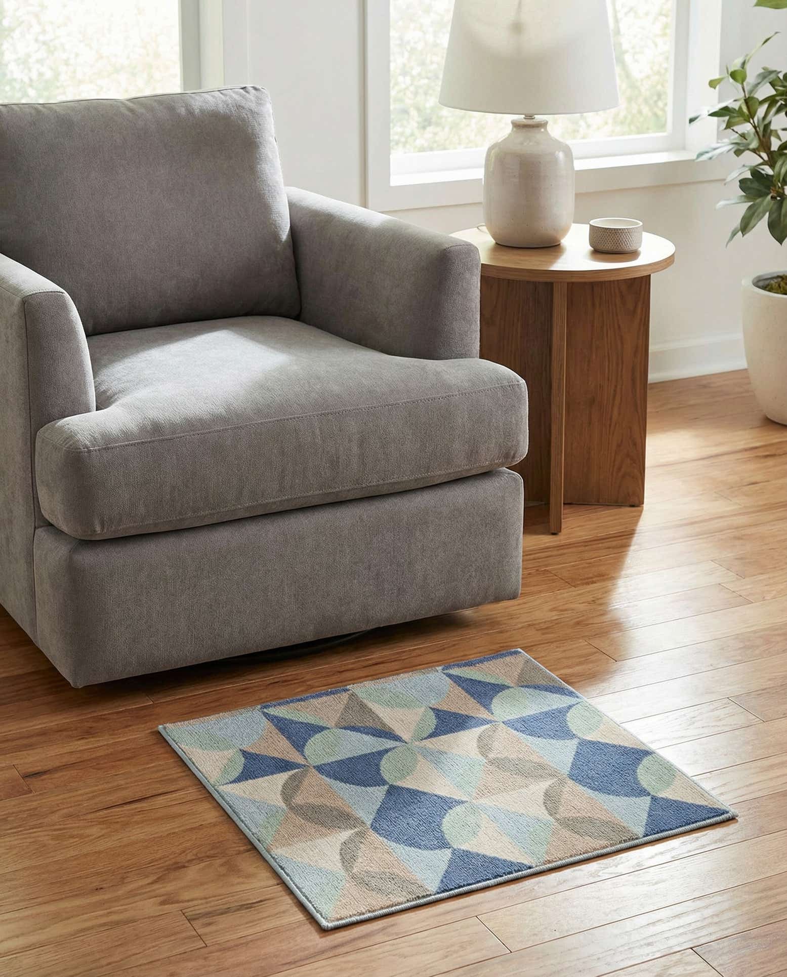 1' 4 x 1' 4 Lotus Sample Rug