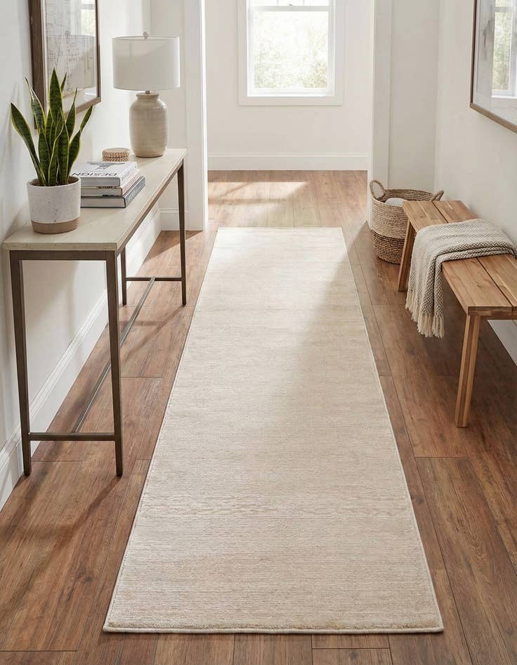 Detail image of 2' x 9' 10 Finsbury Runner Rug