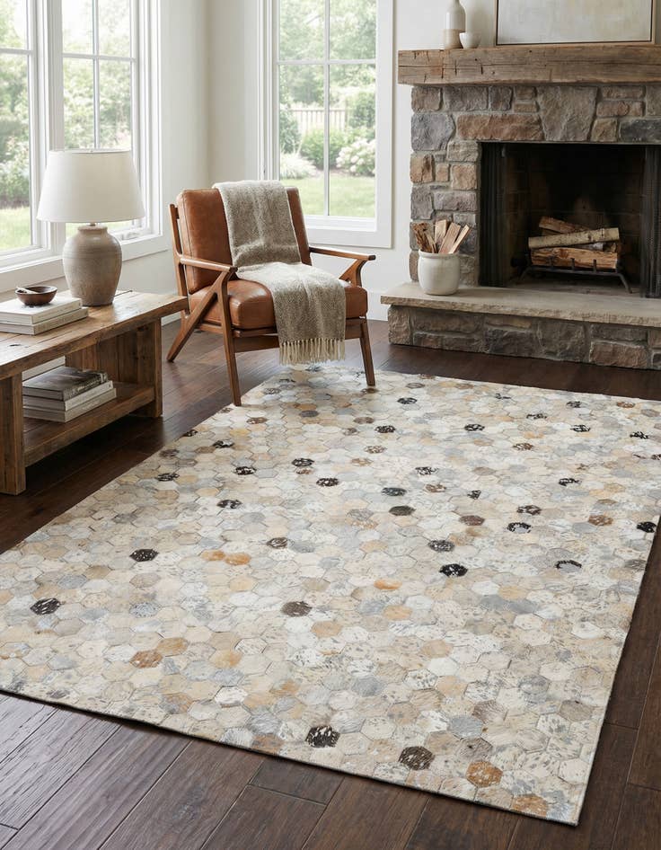 Detail image of 4' x 5' 7 Cowhide Stocks Rug