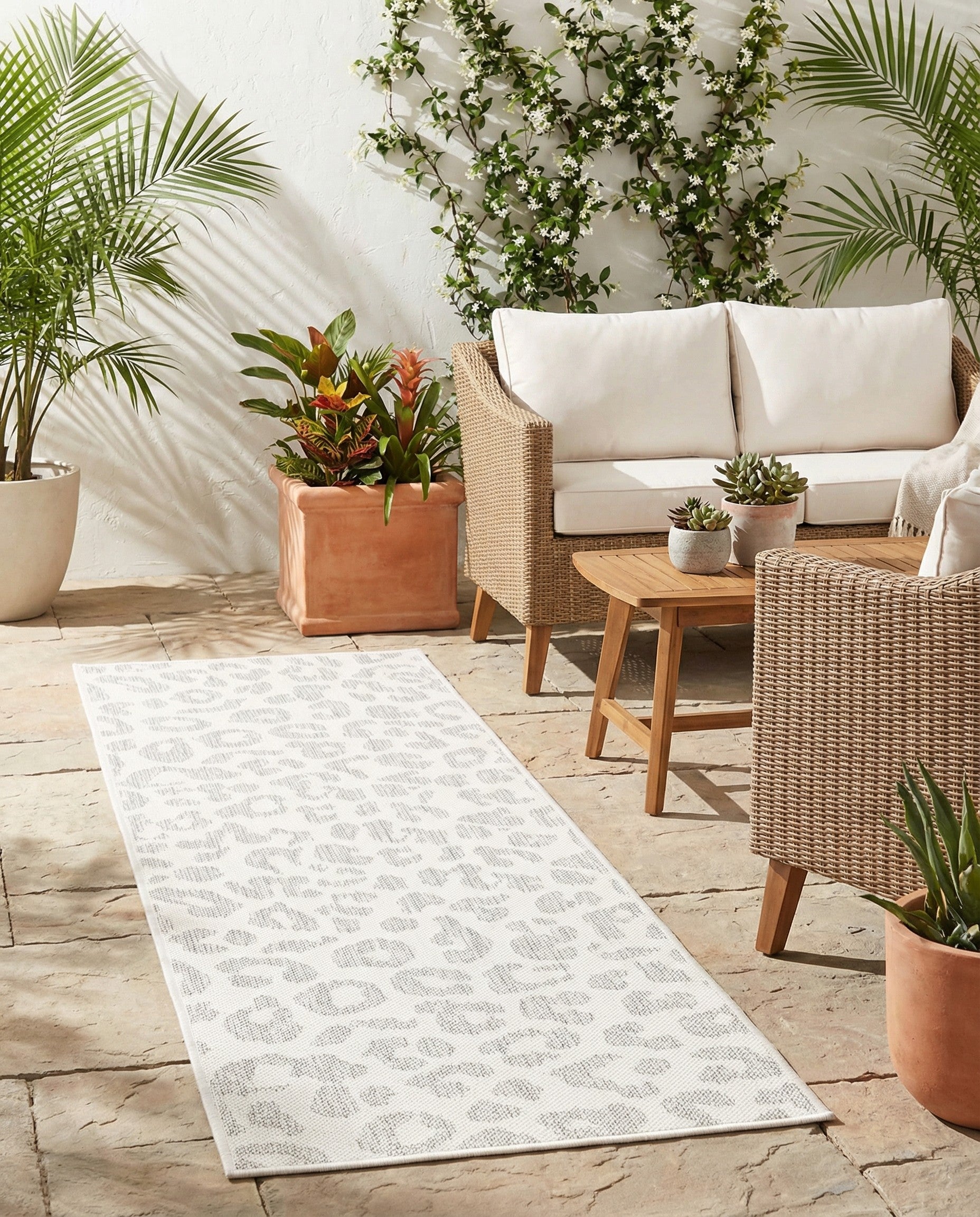 2' x 6'  Washable Safari Indoor / Outdoor Runner Rug