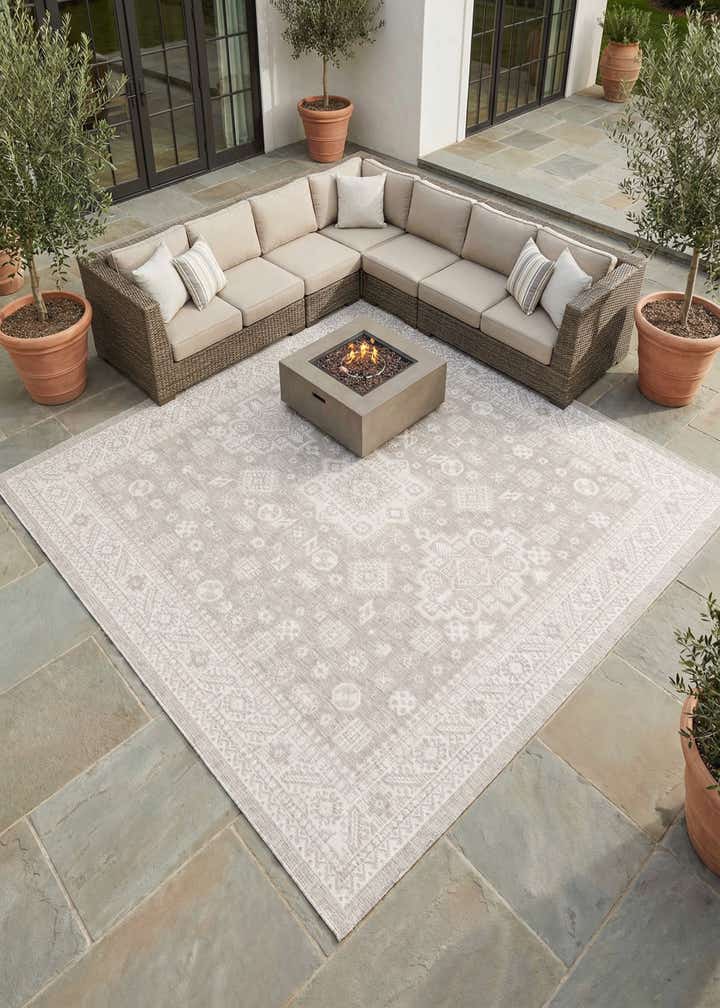 10' x 10' Easy-Clean Aztec Indoor / Outdoor Square Rug