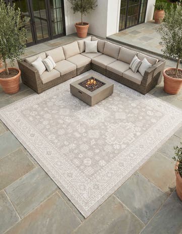 10' x 10' Easy-Clean Aztec Indoor / Outdoor Square Rug