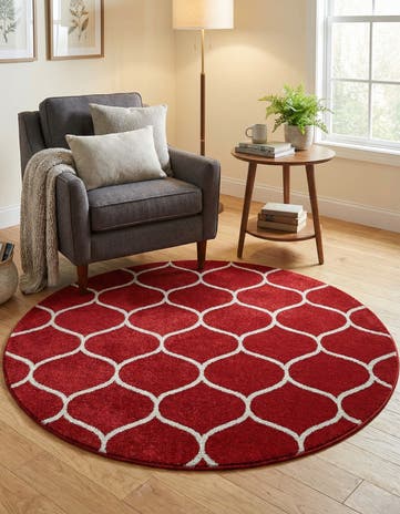 Red Lattice Frieze Round Rug