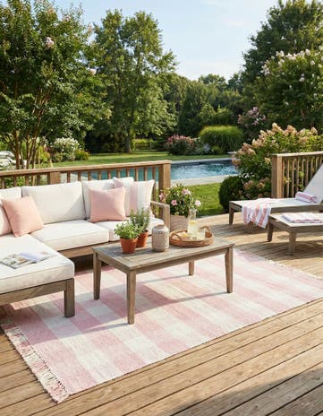 6' x 9' Easy-Clean Eco Plaid Washable Indoor / Outdoor Rug