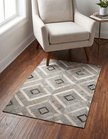 2' x 3' Cowhide Leather Rug