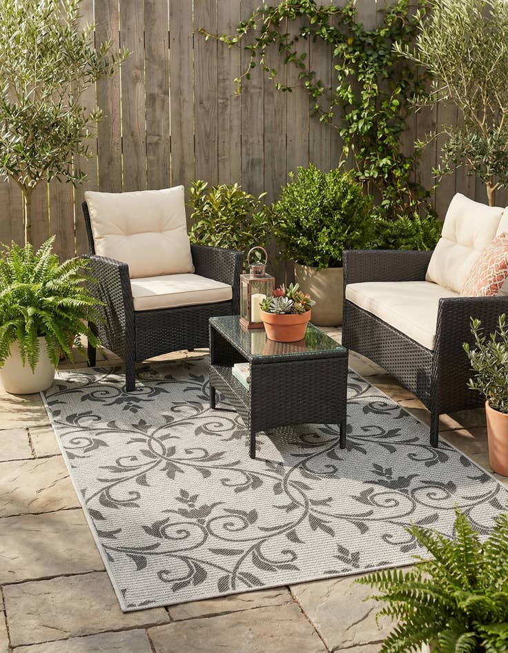 Detail image of 3' 3 x 5' Washable Botanical Indoor / Outdoor Rug