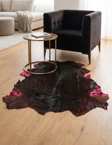 4' x 4' 10 Cowhide Freeform Rug