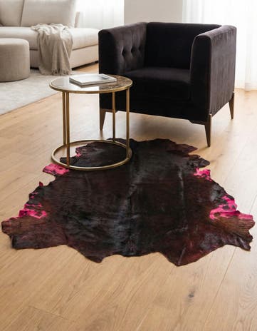 4' x 4' 10 Cowhide Freeform Rug